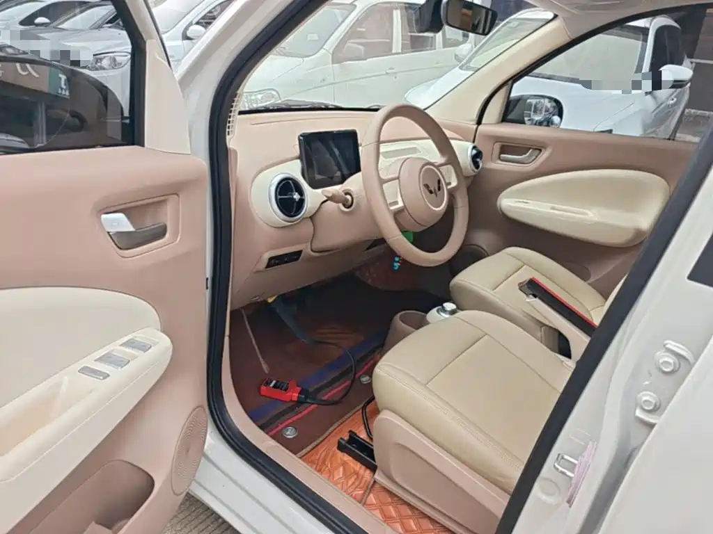 Wuling MINIEV — миниатюра 16