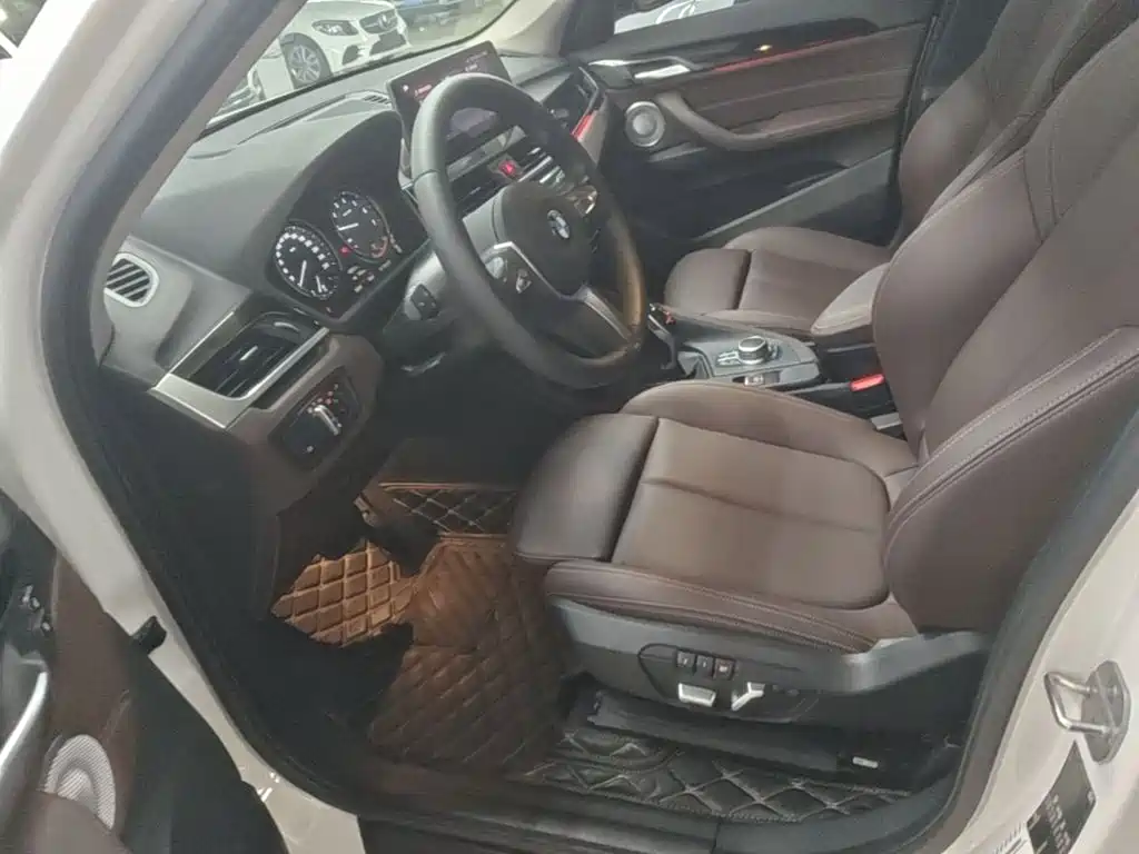 BMW X1 — миниатюра 15