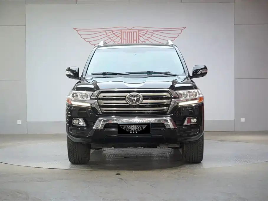 Toyota Land Cruiser 2018 4.6L AT