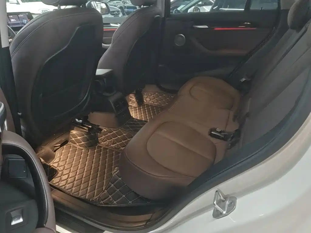 BMW X1 — миниатюра 17