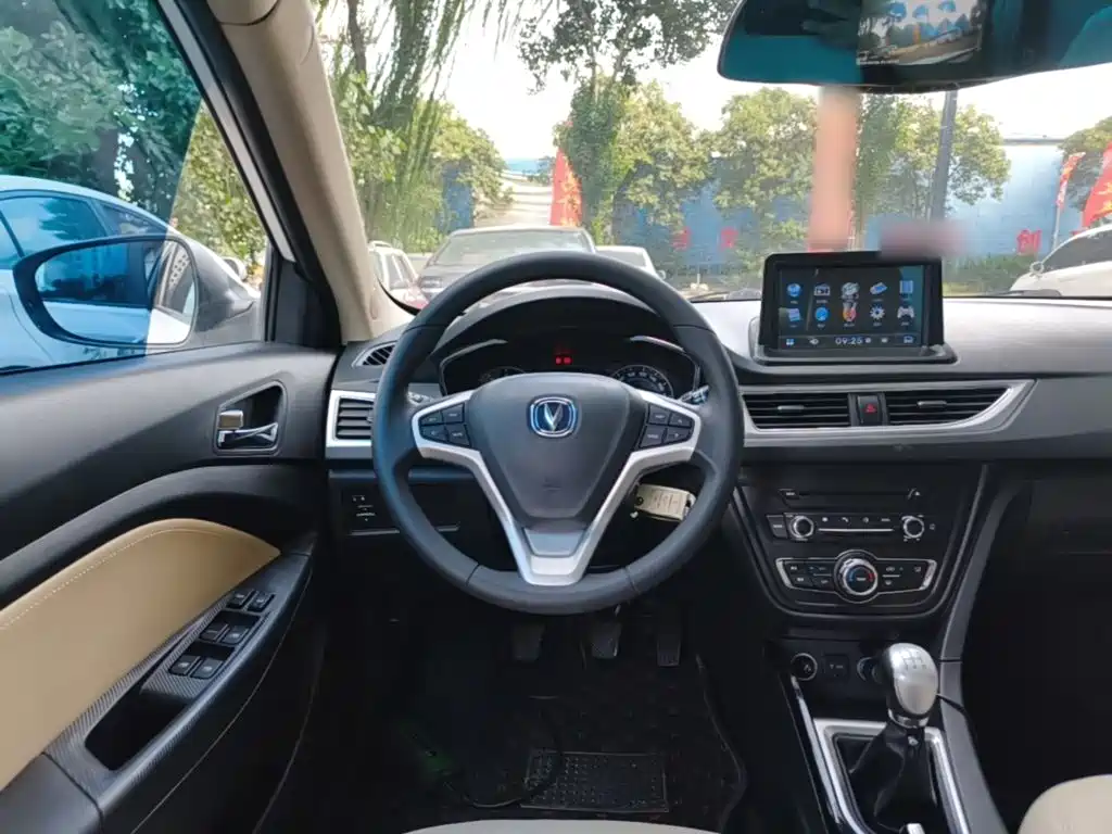 Changan V7 — миниатюра 11