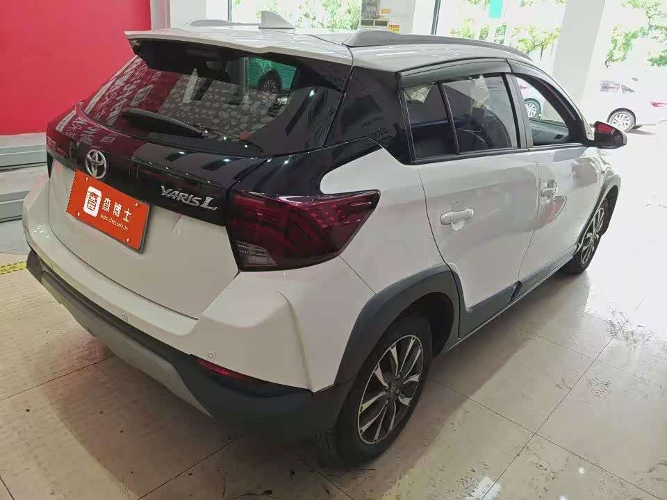 Toyota YARiS L Zhi Xuan 1.5 л 2022 г. Белый, пробег 38000 км