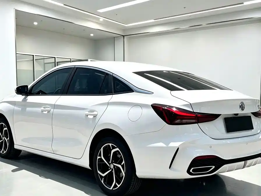 MG MG5 — миниатюра 7
