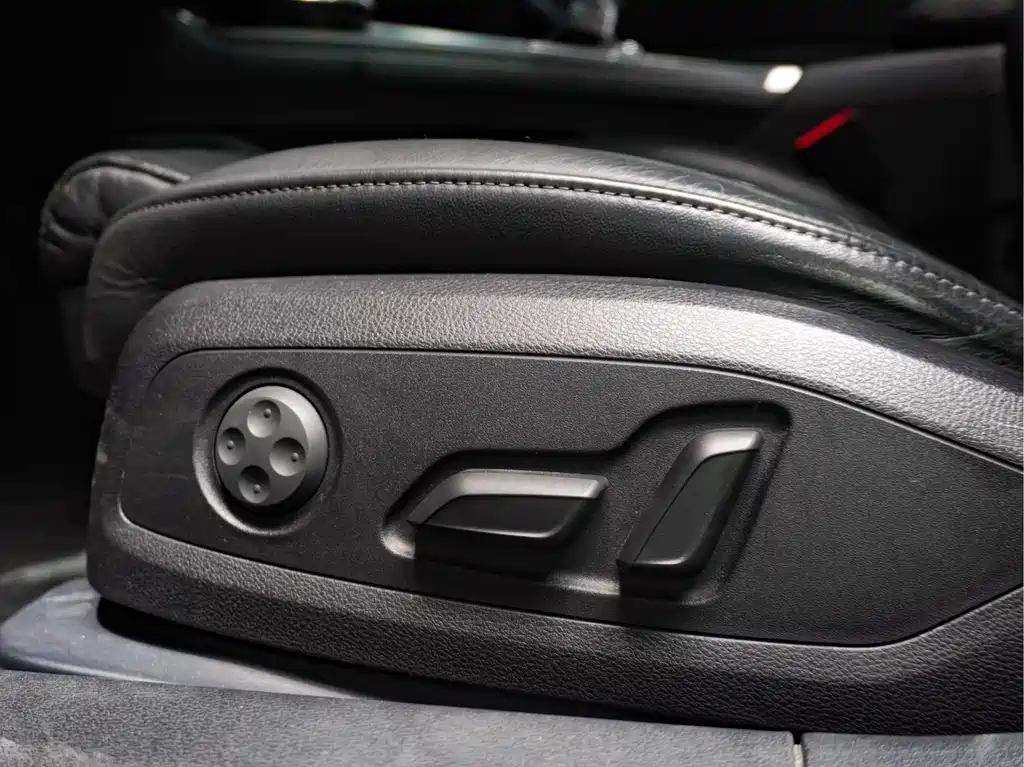 Audi A4L 2020 40 TFSI Luxury