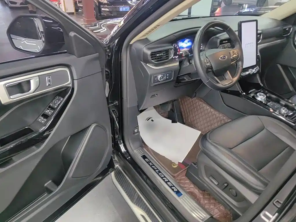 Ford Explorer — миниатюра 16