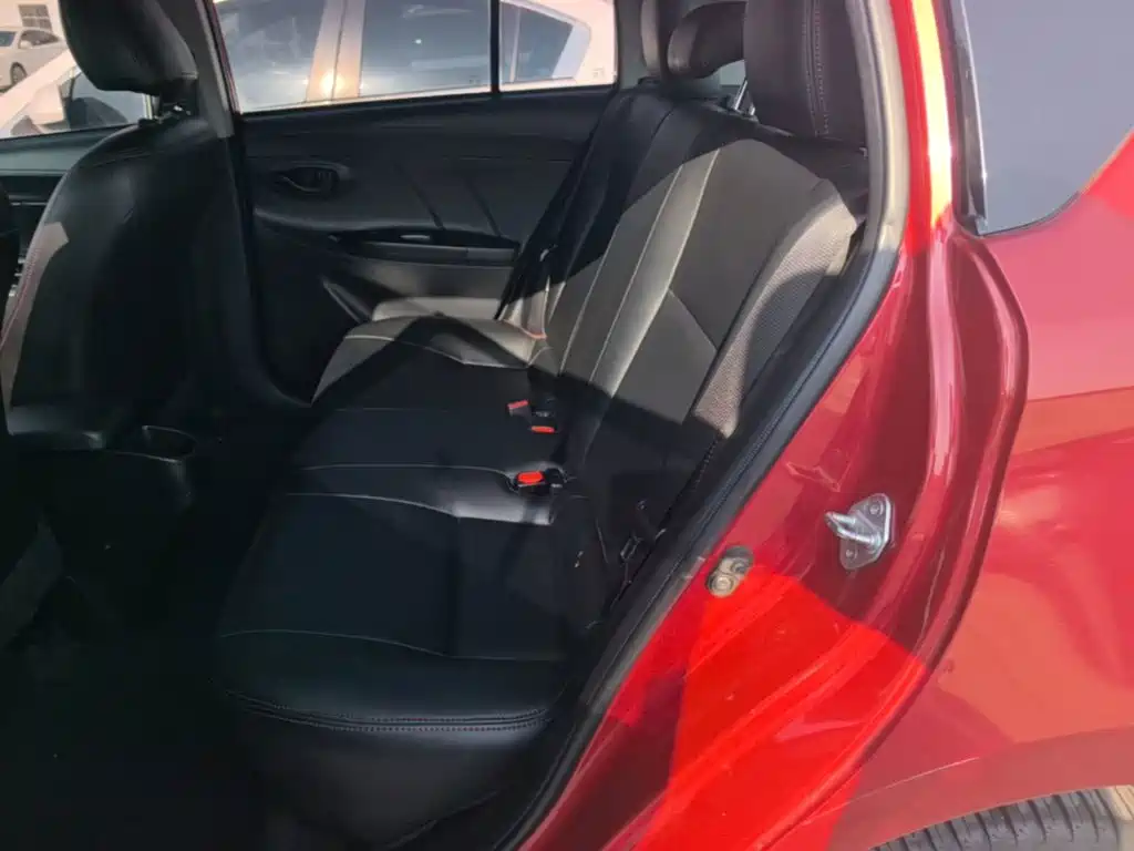 Toyota Yaris L — миниатюра 17