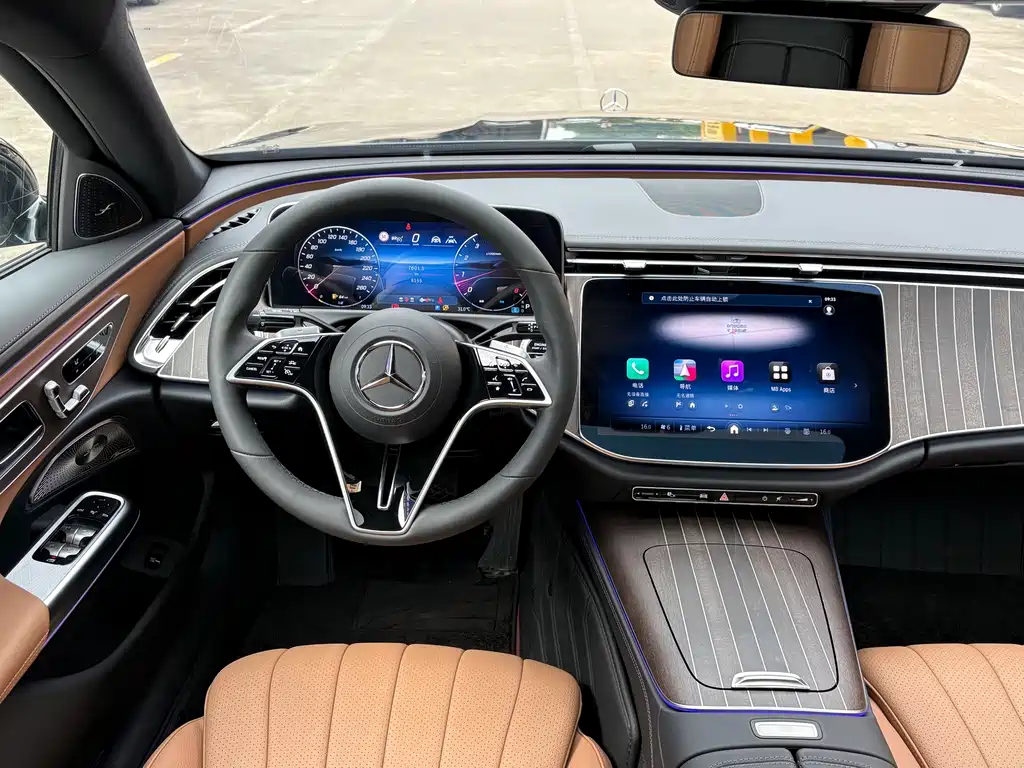 Mercedes-Benz E-Class — миниатюра 10