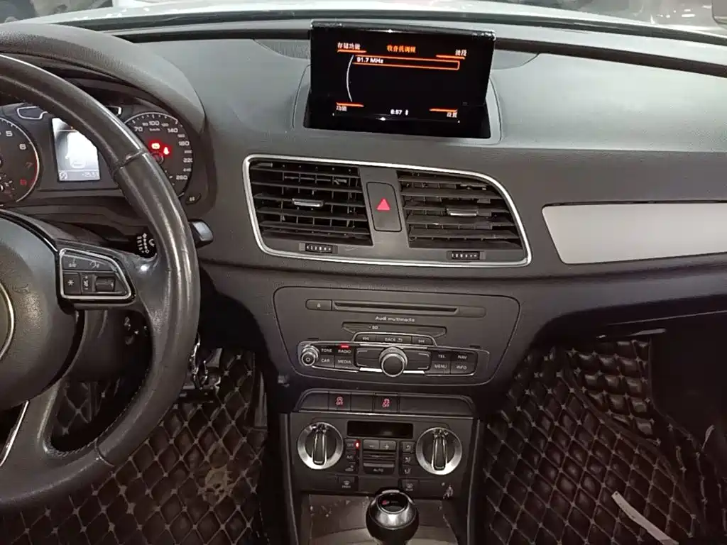 Audi Q3 2015 35 TFSI