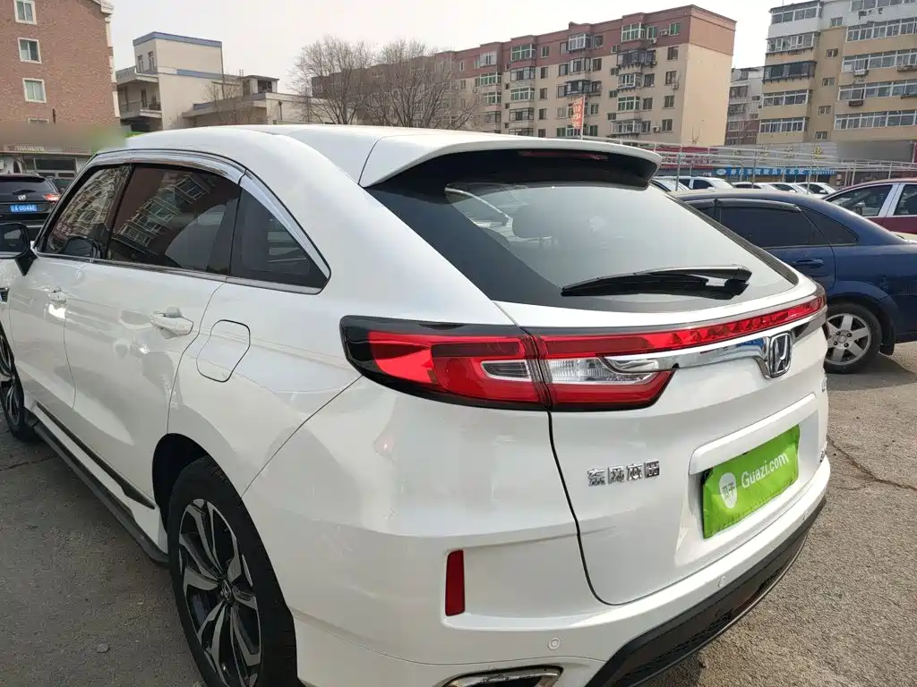 Honda UR-V 2017 240TURBO V