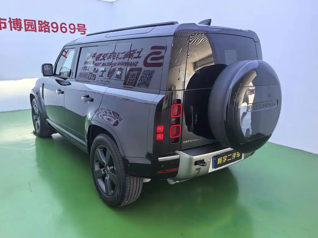 Land Rover Defender — миниатюра 6