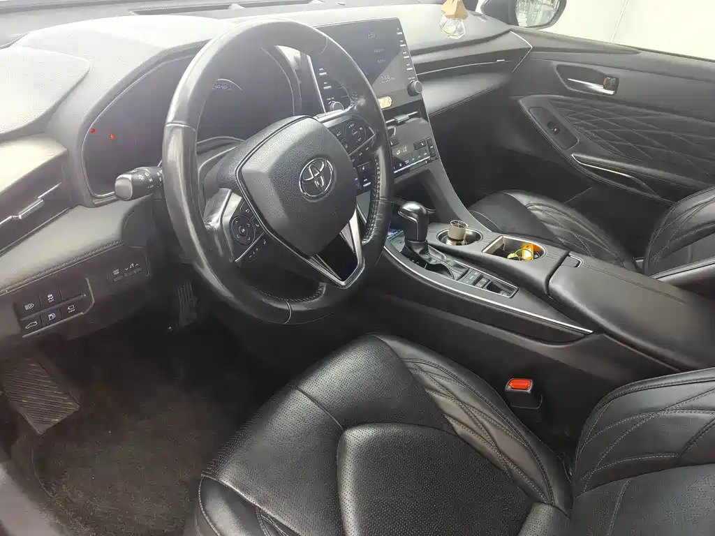 Toyota Avalon — миниатюра 11