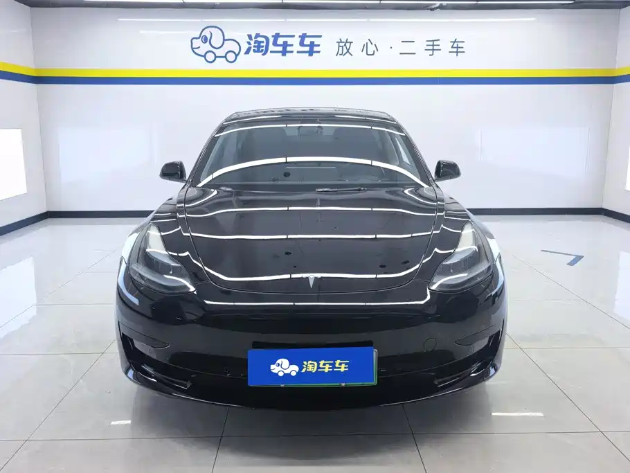 Tesla Model 3 — миниатюра 2