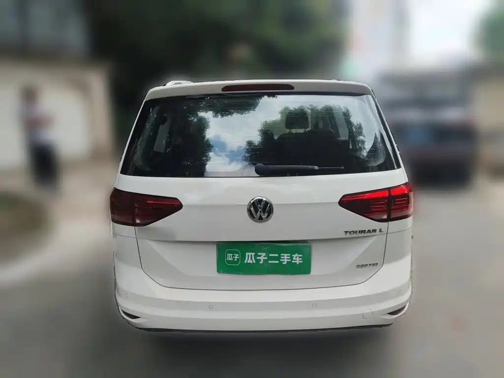 Volkswagen Touran — миниатюра 4