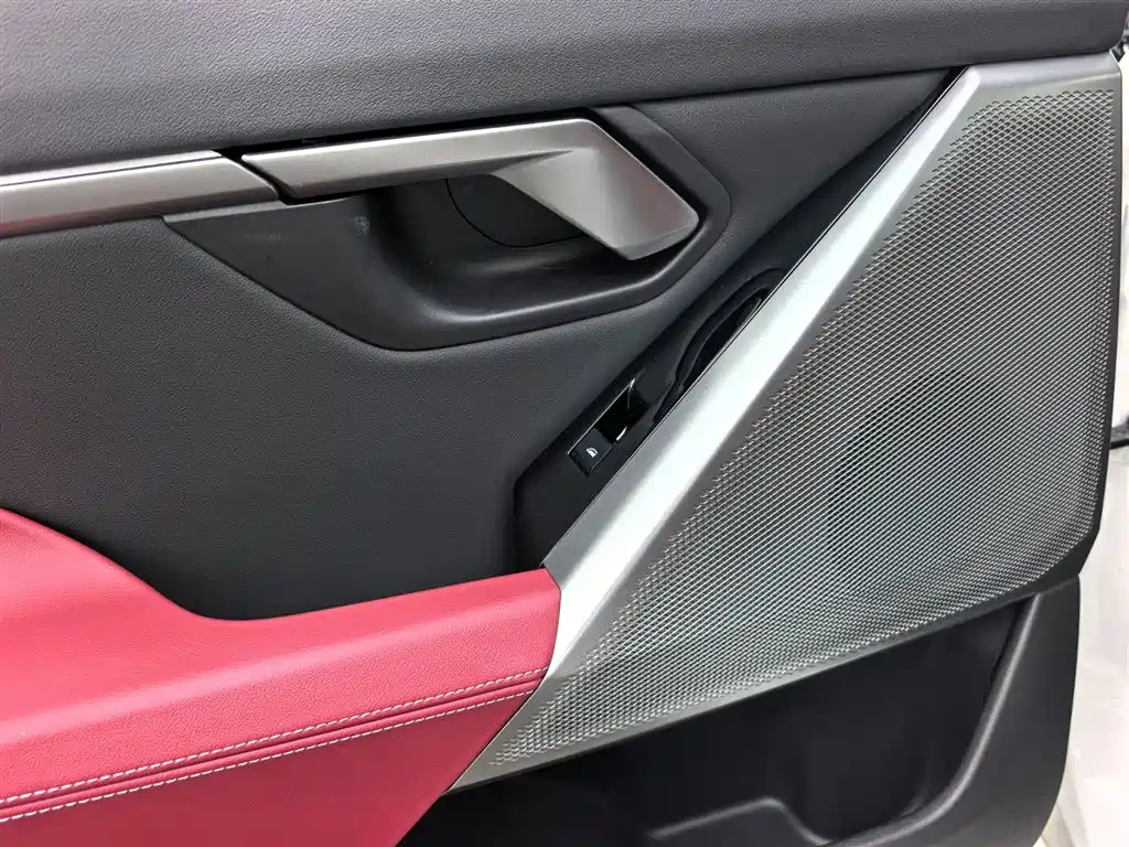 BMW i5 — миниатюра 13