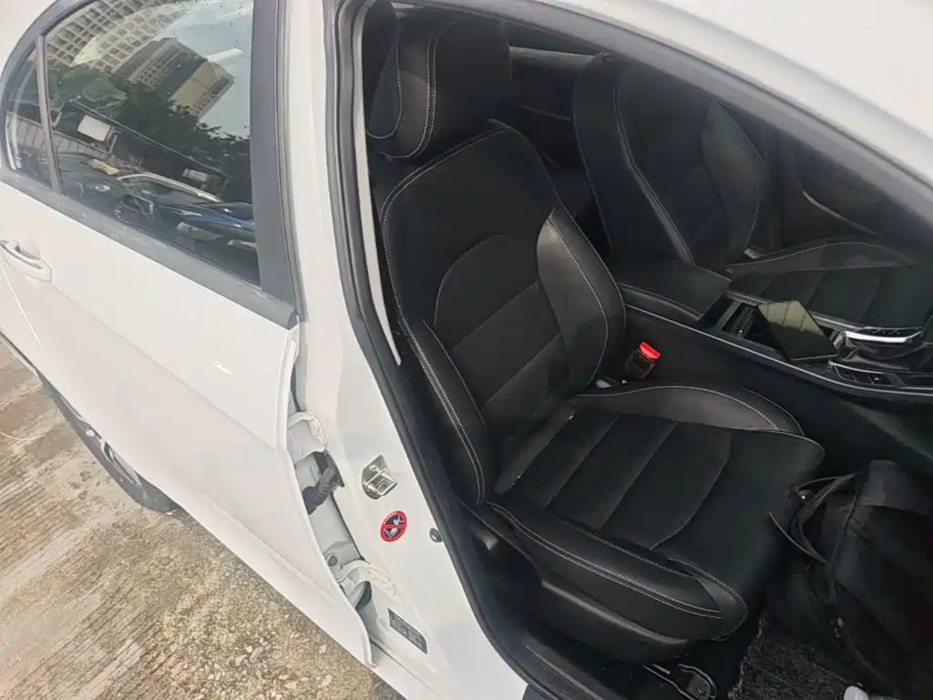 Geely Emgrand — миниатюра 25