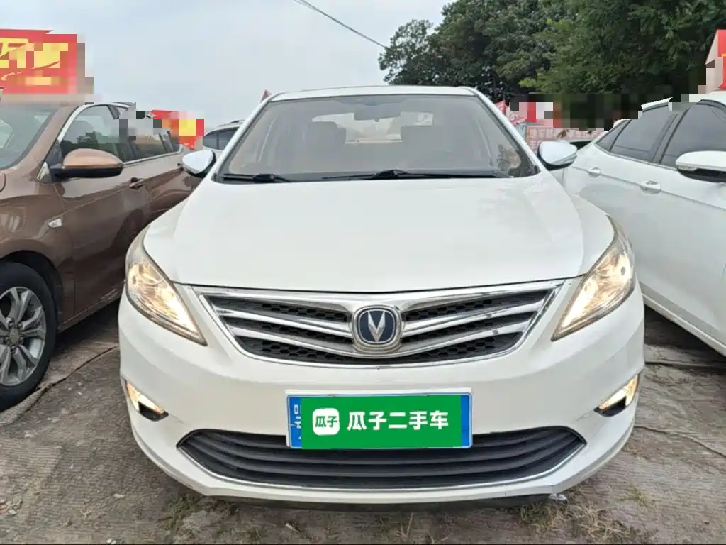 Changan Eado — миниатюра 3