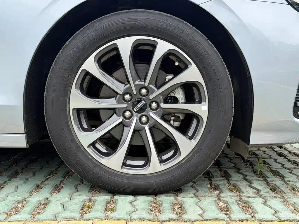 Lincoln Z — миниатюра 21
