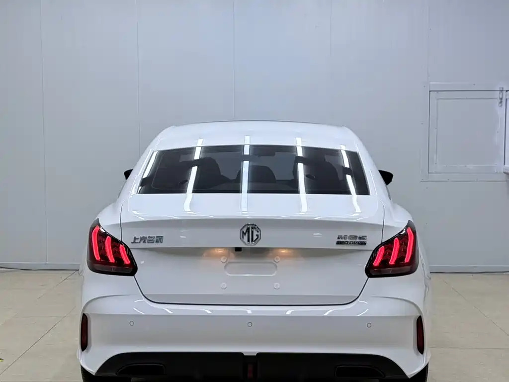 MG MG5 — миниатюра 5