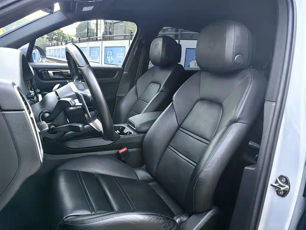 PORSCHE CAYENNE NEW ENERGY