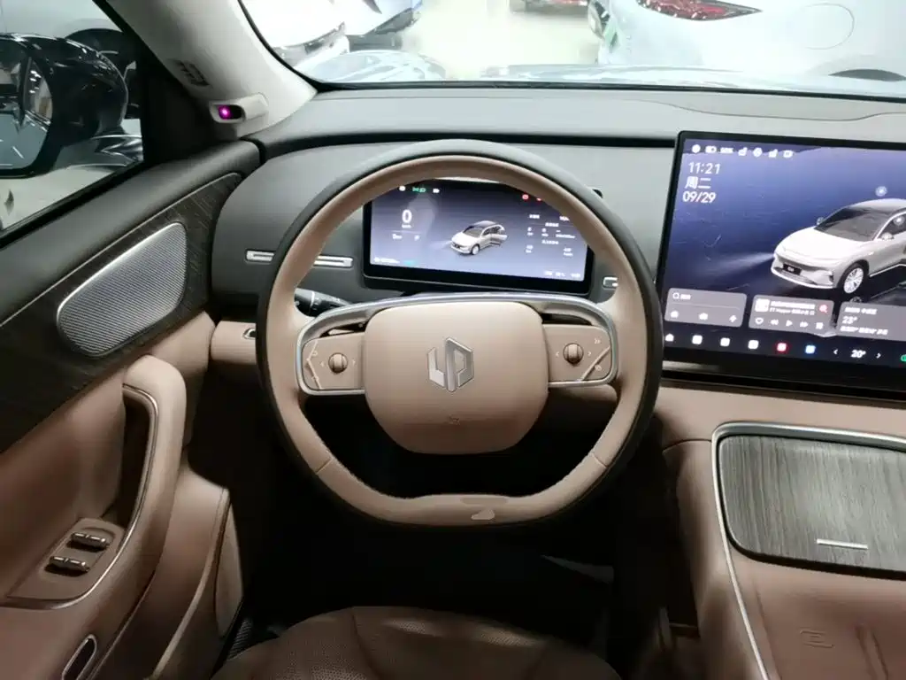 Leapmotor Leapmotor C11 — миниатюра 11