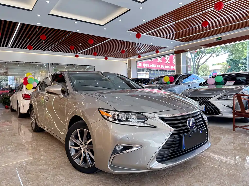 Lexus ES — миниатюра 3