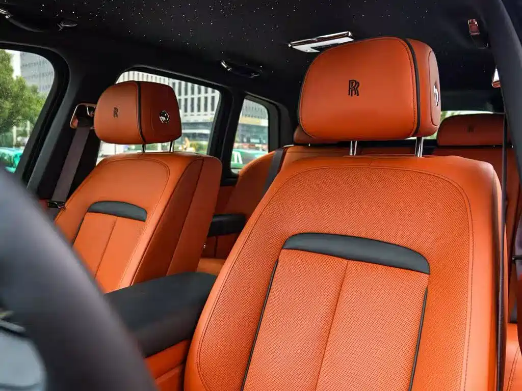 Rolls-Royce Cullinan 2018 мест
