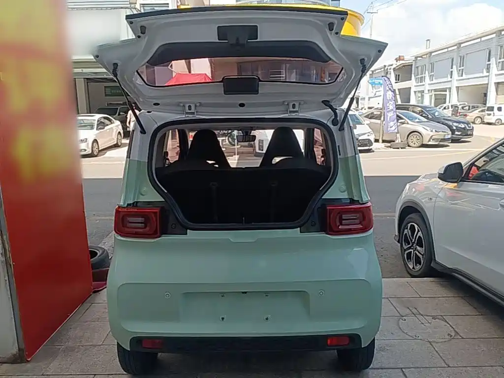 Wuling MINIEV — миниатюра 19
