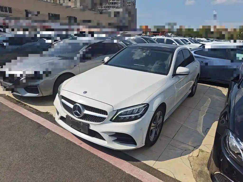 Mercedes-Benz C-Class — миниатюра 2