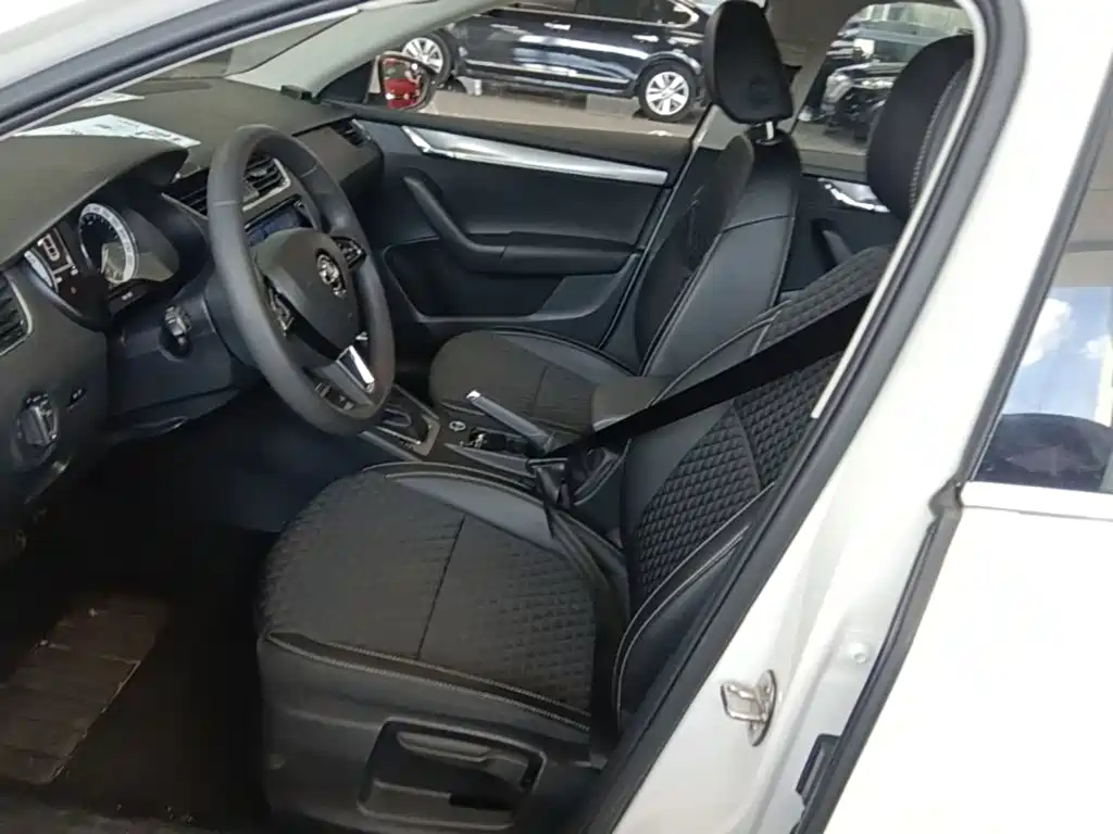 Skoda Octavia — миниатюра 15