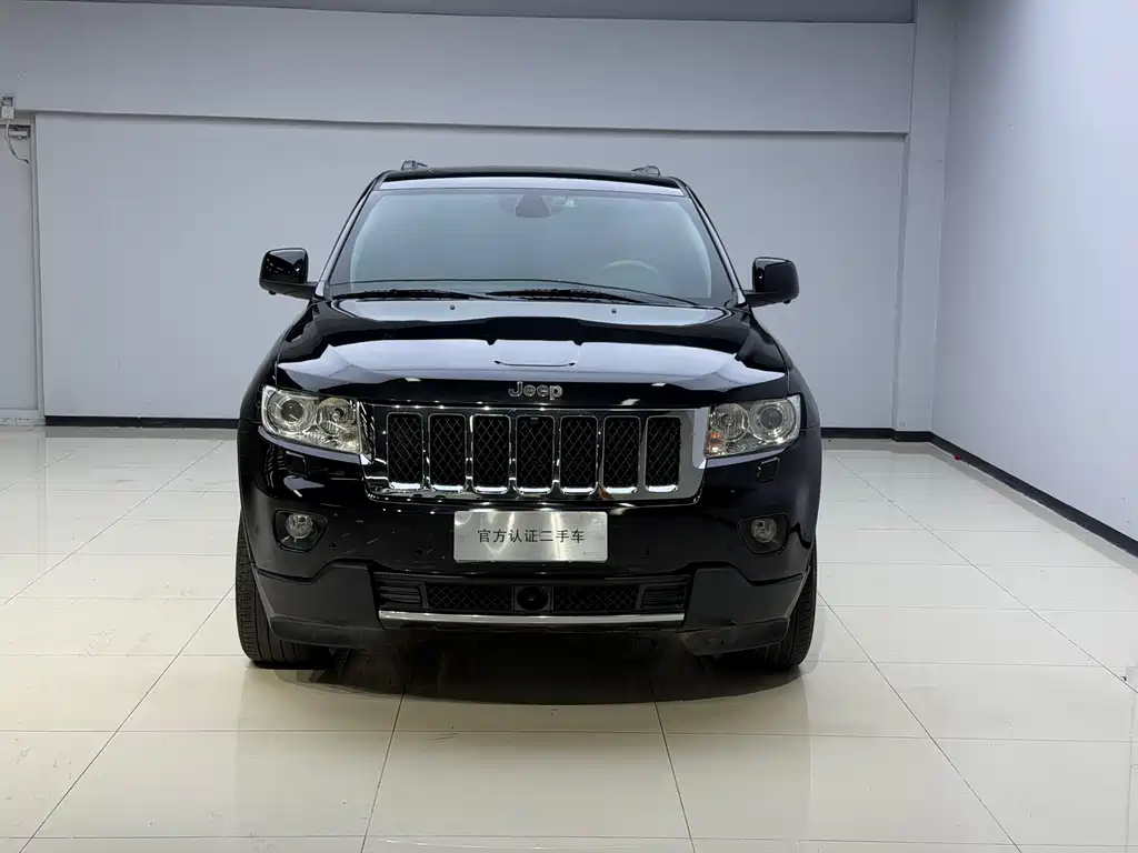 Jeep Grand Cherokee (Import) — миниатюра 2
