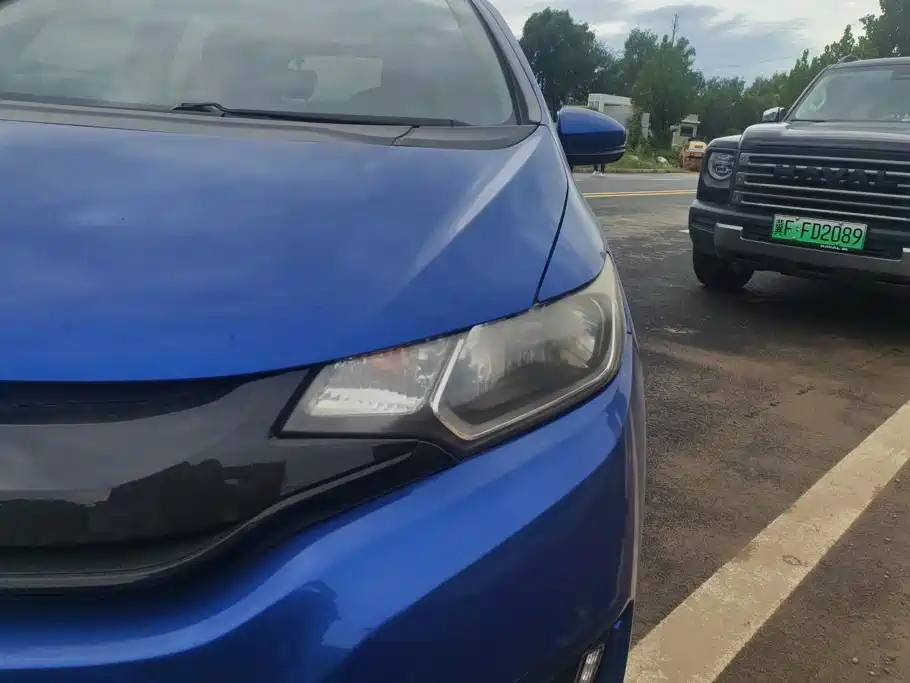 Honda Fit — миниатюра 5