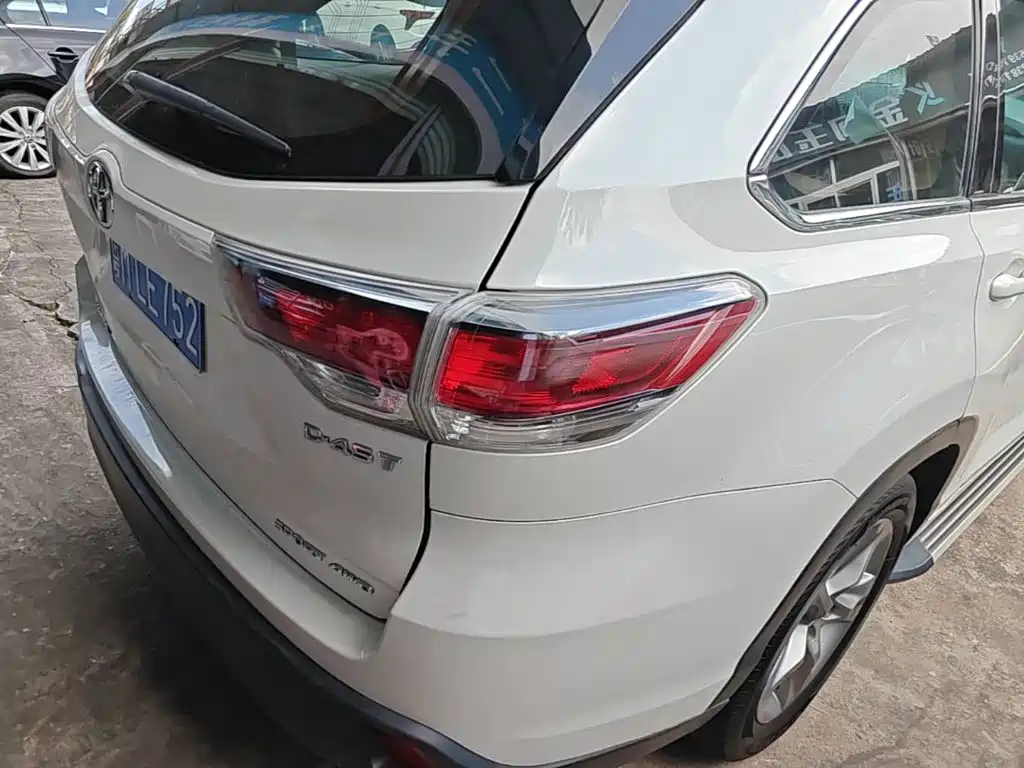 Toyota Highlander — миниатюра 8