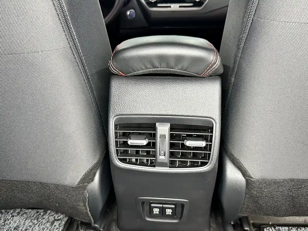 Toyota Corolla - фото 24