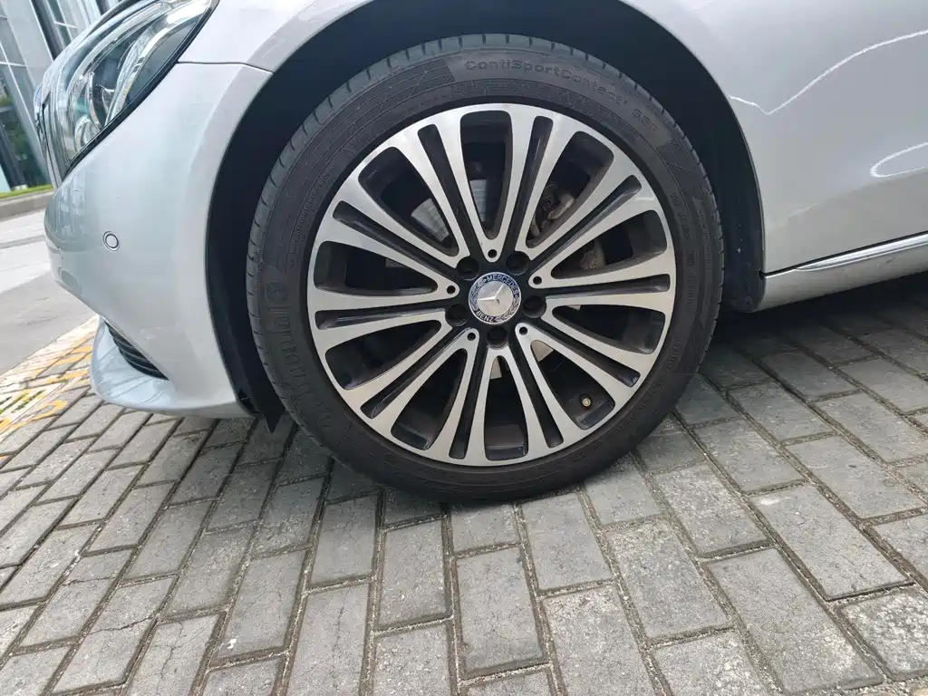 Mercedes-Benz C-Class — миниатюра 4