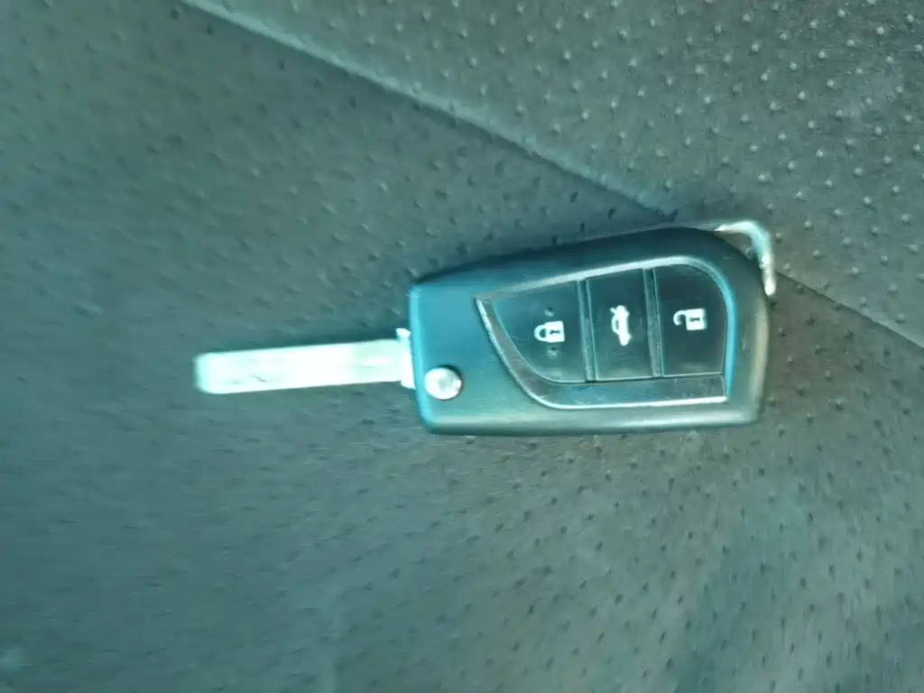 Toyota Reiz — миниатюра 9