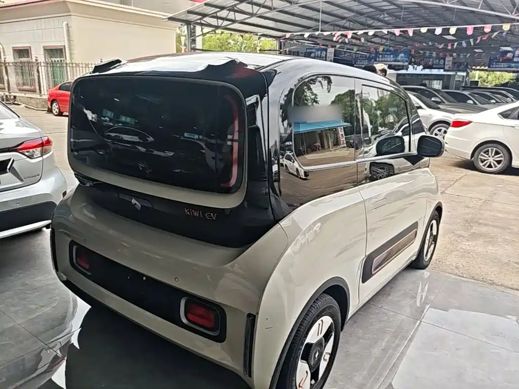 Baojun KiWi EV — миниатюра 7