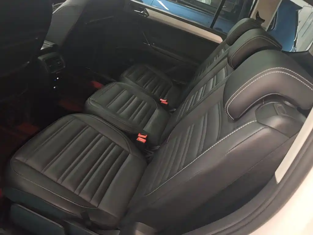 Volkswagen Touran — миниатюра 17