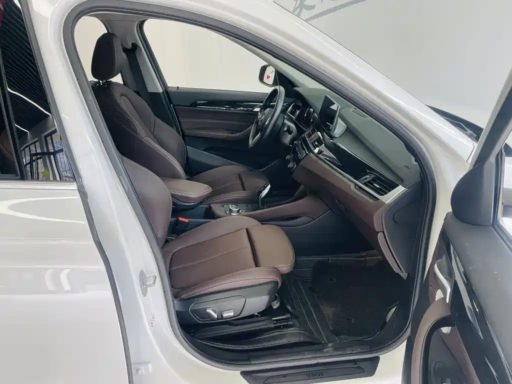 BMW X1 — миниатюра 12