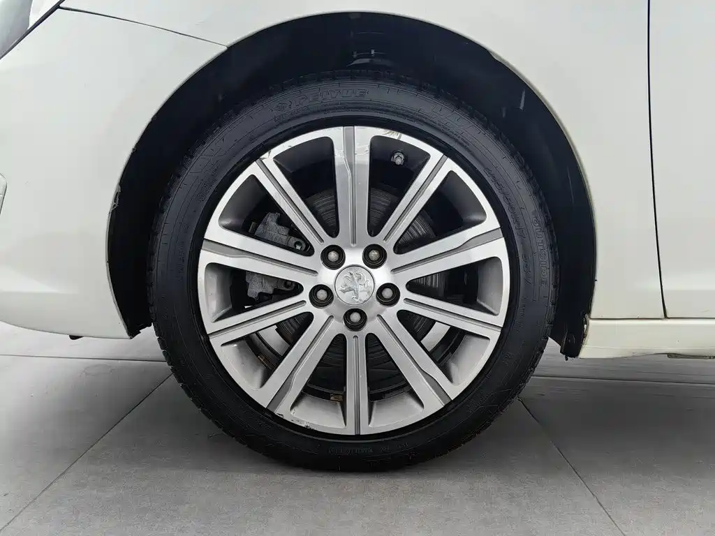 Peugeot 408 — миниатюра 17