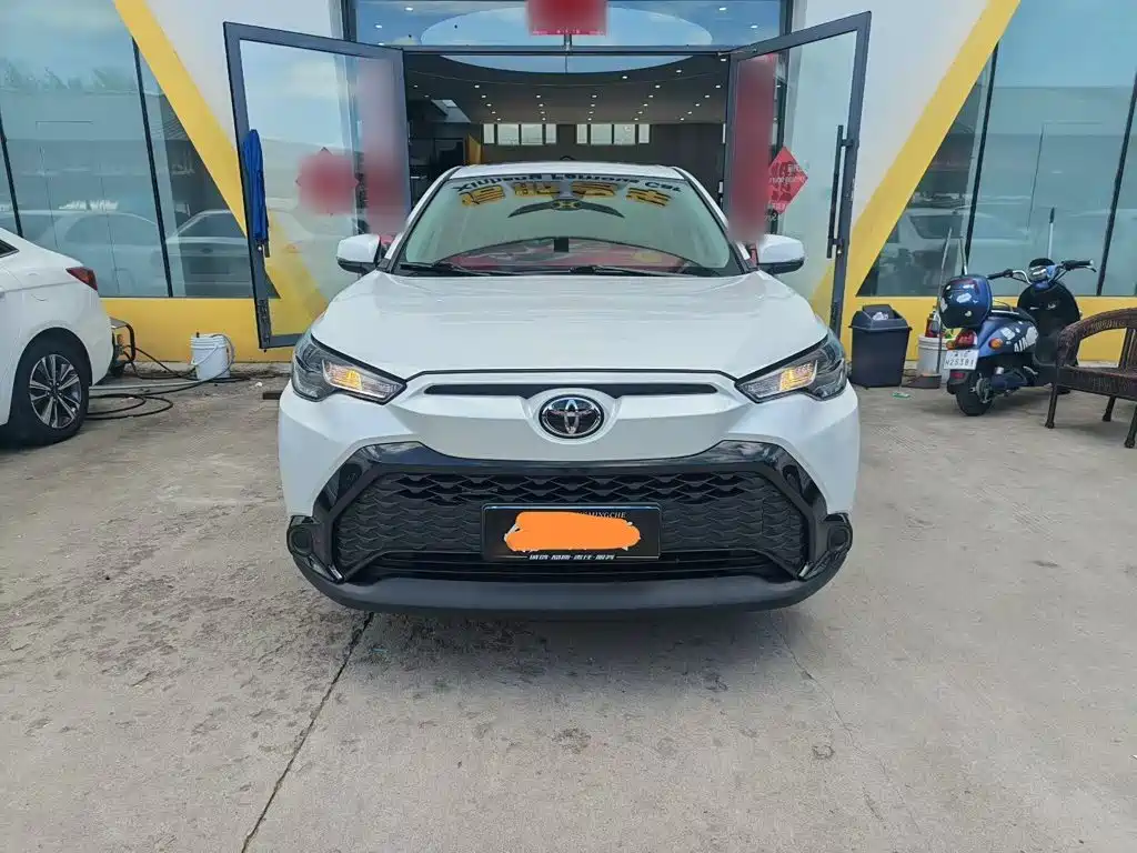 Toyota Frontlander — миниатюра 8