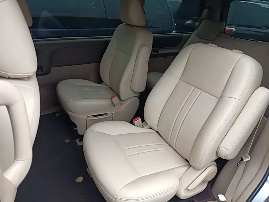 Buick GL8 — миниатюра 17