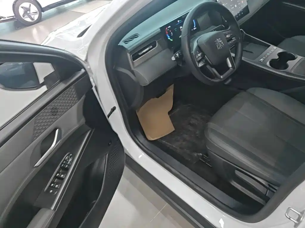 BYD Qin PLUS — миниатюра 16