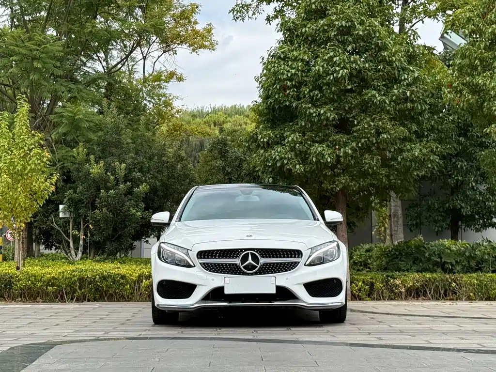 Mercedes-Benz C-Class — миниатюра 2
