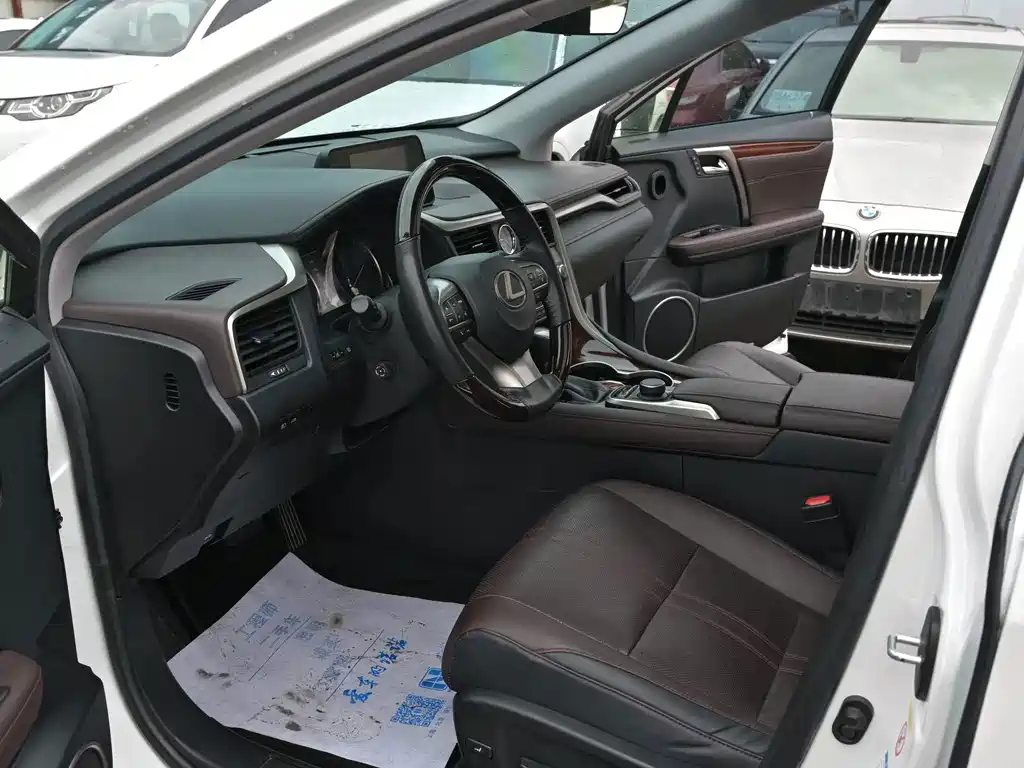 Lexus RX — миниатюра 13