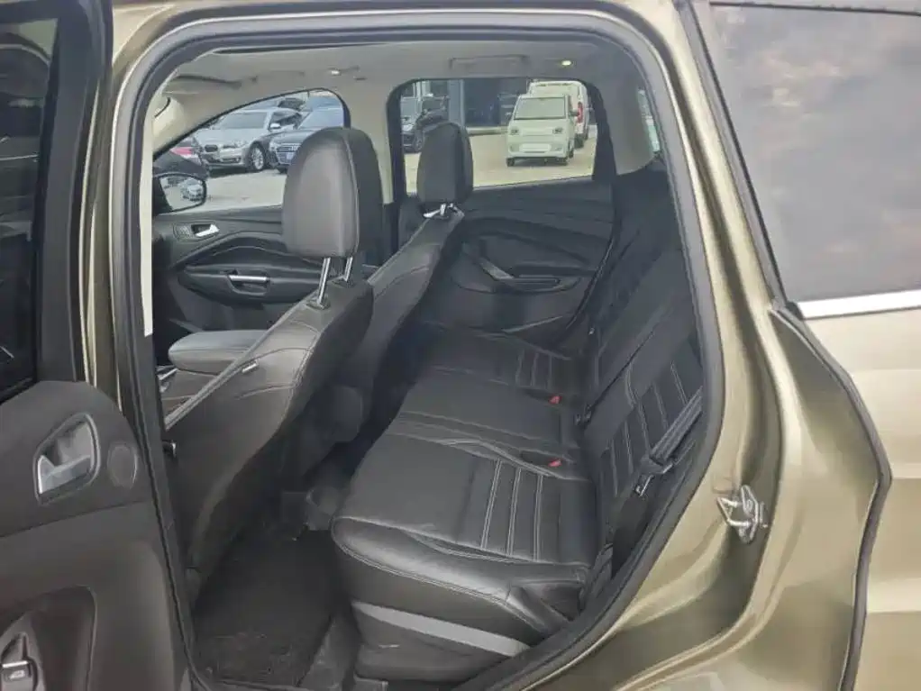 Ford Kuga — миниатюра 7