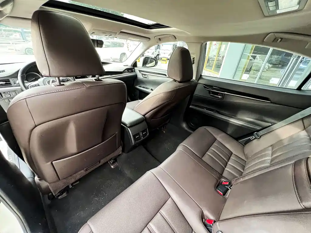 Lexus ES 200 30th Anniversary Commemorative Edition, фото 10