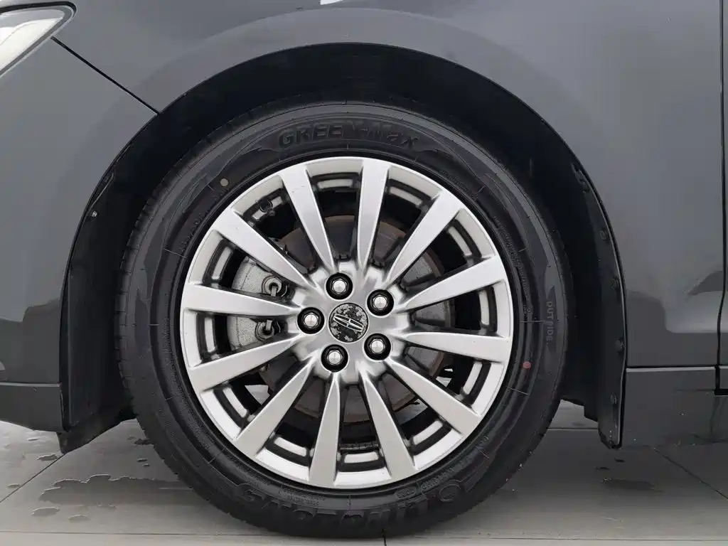 Lincoln MKZ — миниатюра 17