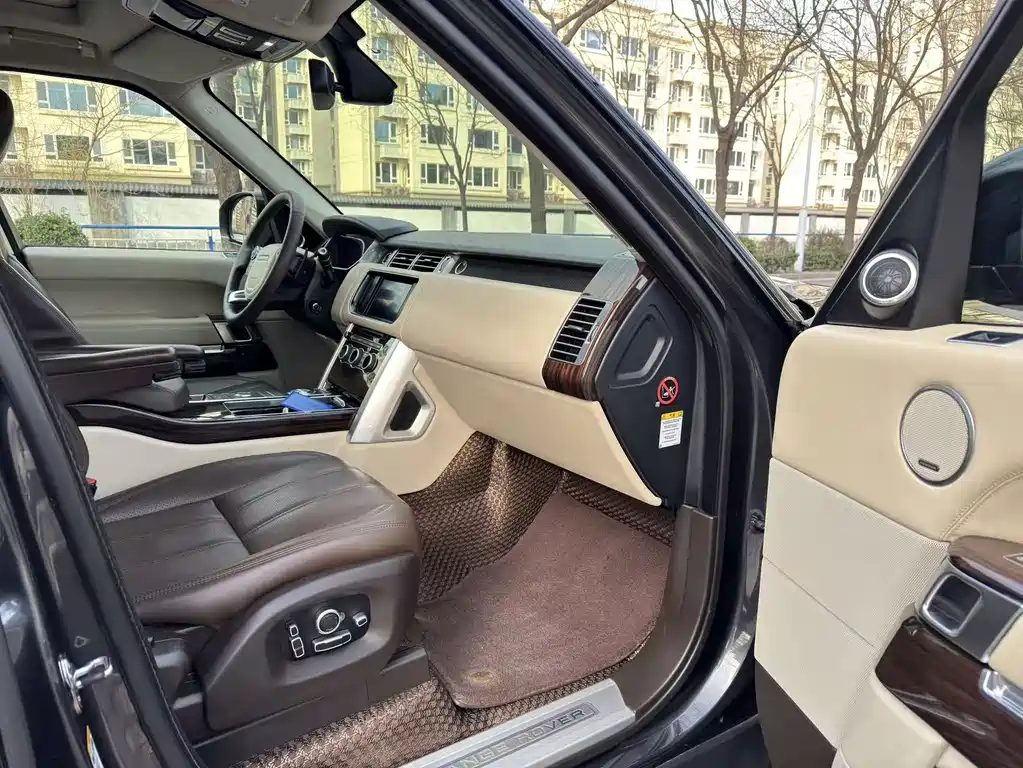 Land Rover Range Rover 2016 3.0 SC V6 Vogue SE Long Wheelbase