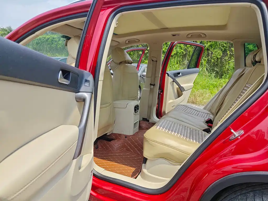 Volkswagen Tiguan — миниатюра 8