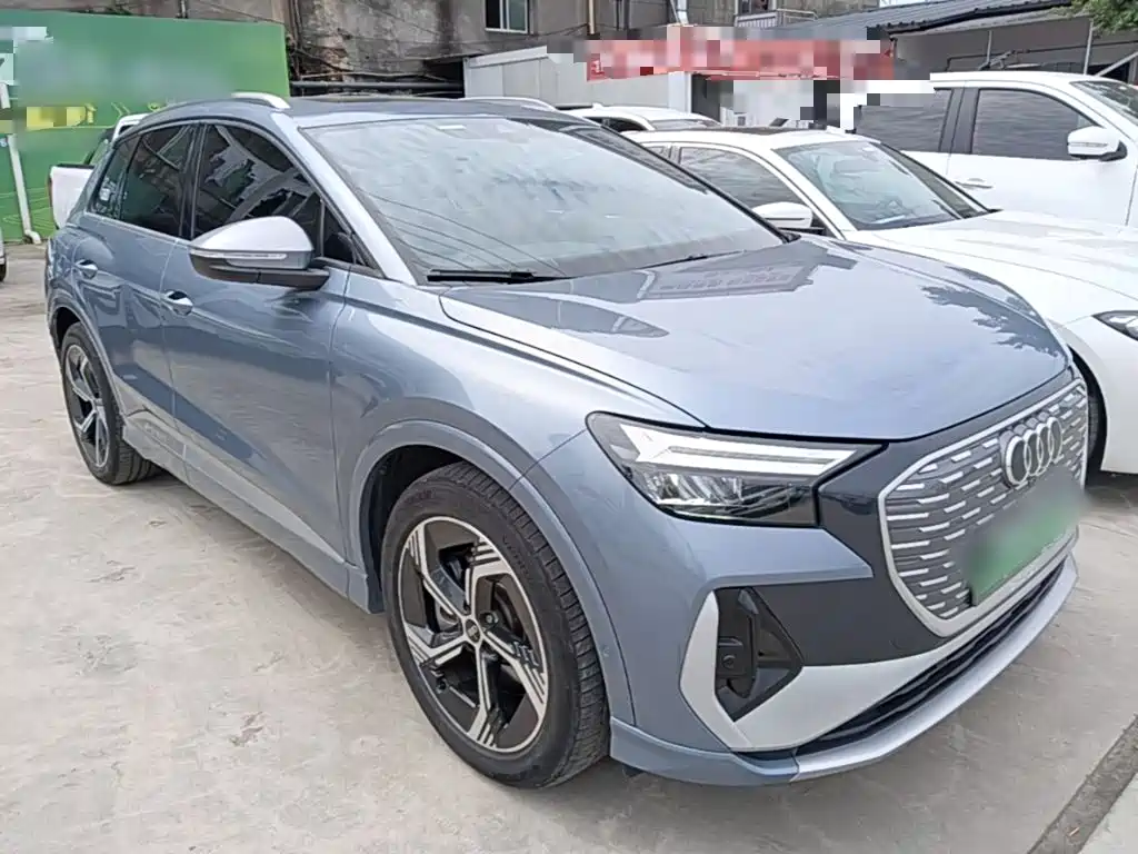 Audi Q4 e-tron — миниатюра 4